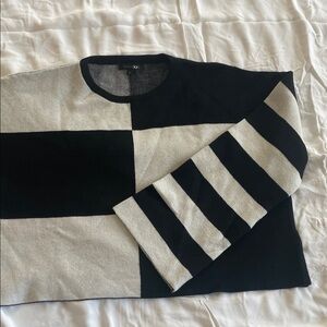 Black and White Cropped sweater